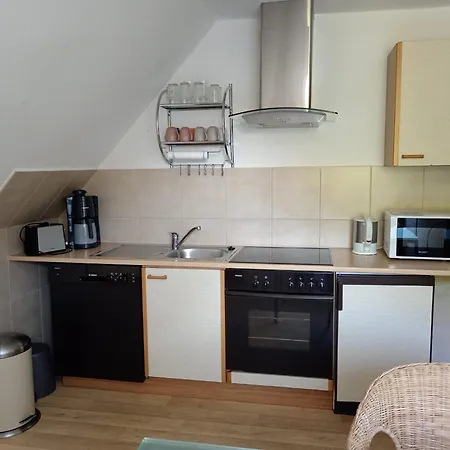 Luetjenburger Weg 65 Og *